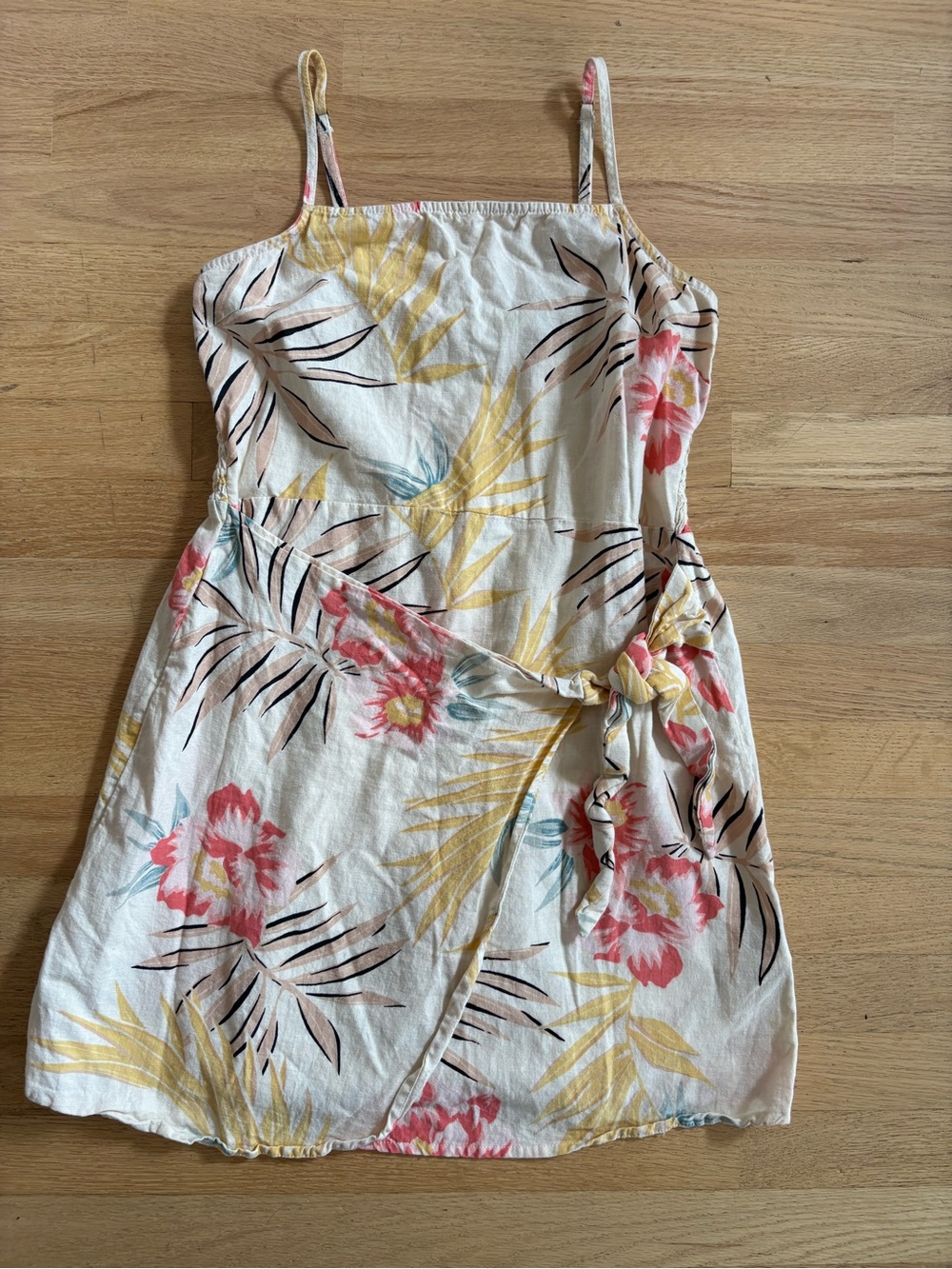 Billabong Cream Floral Tie-Waist Mini Dress with Pink & Yellow Accents